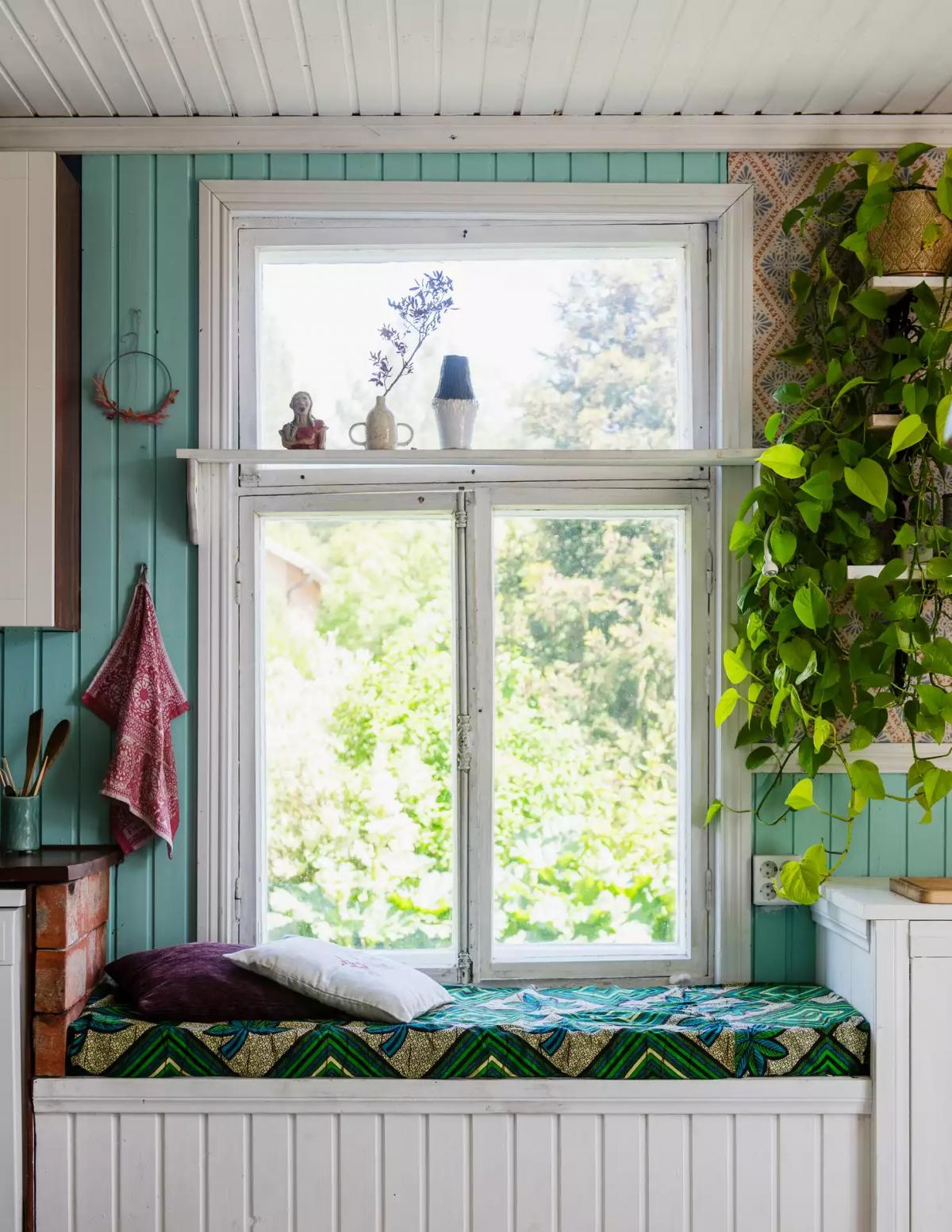How Simple People Live in Finland: A Teacher Shows Her Home