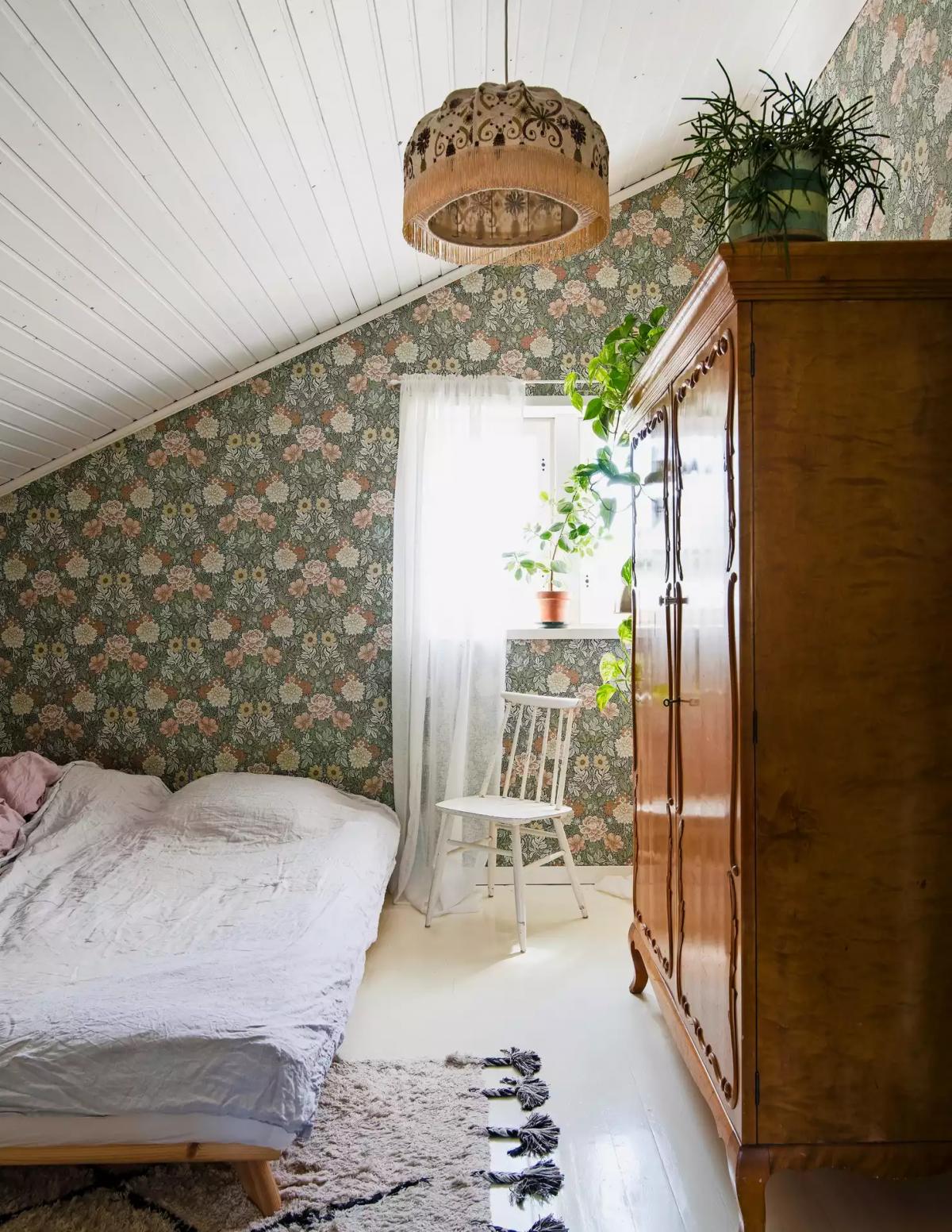 How Simple People Live in Finland: A Teacher Shows Her Home