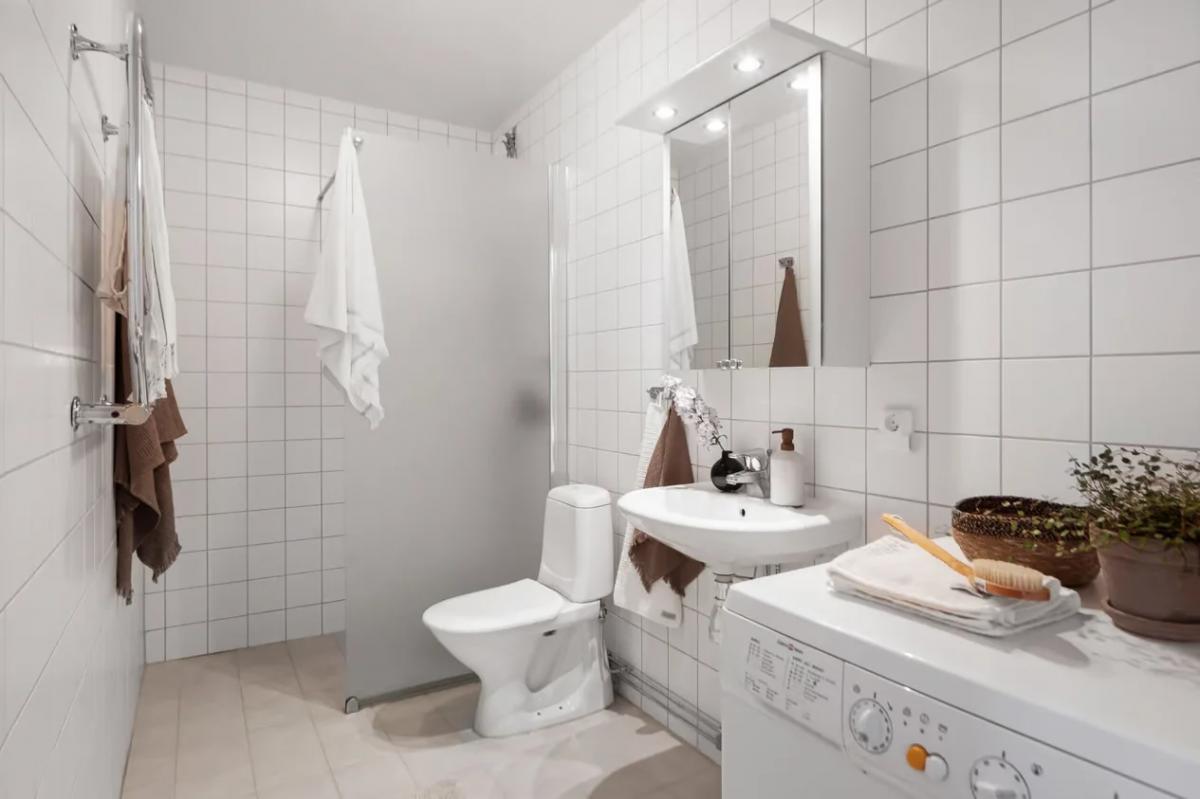 Modern Scandinavian bathroom in a small apartment