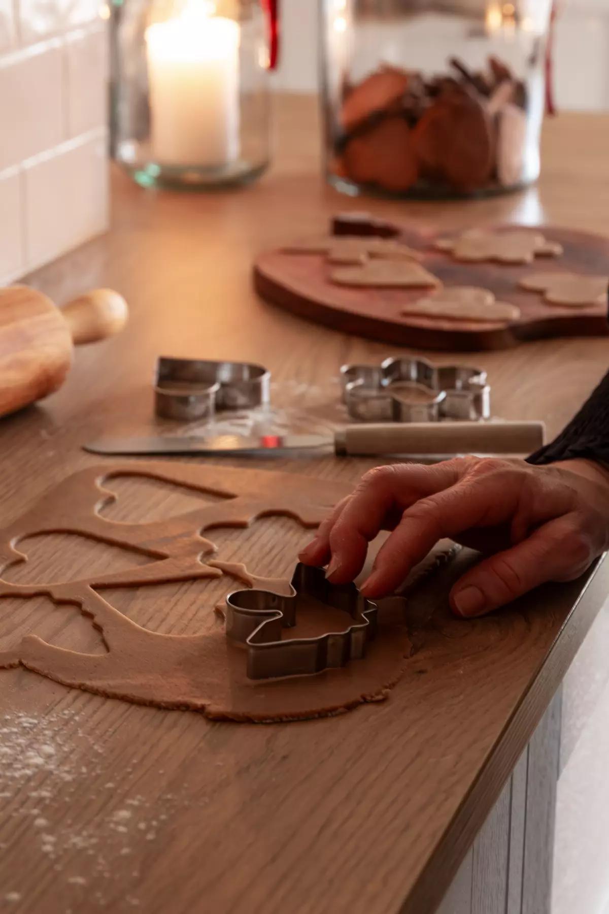 Baking gingerbread cookies